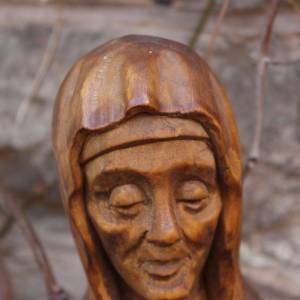 große Heiligenfigur 58 cm Mutter Gottes Holz geschnitzt Handarbeit Bild 5