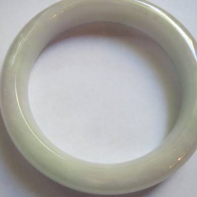 Jade-Armreif XXL aus Burma-Jade (Innendurchmesser: 75 mm), Unikat, Kristallgrotte