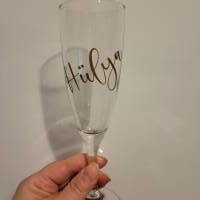 Sektglas personalisiert! Sektglas mit Name, Wunschtext, zur Hochzeit, JGA Geschenk, Geburtstag, etc Bild 1