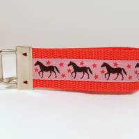 Schlüsselband Pferde Kinder-Schlüsselanhänger rot Kind -Geschenk Schultüte-Anhänger rot Pferd Geschenk Taschenbaumler Bild 2