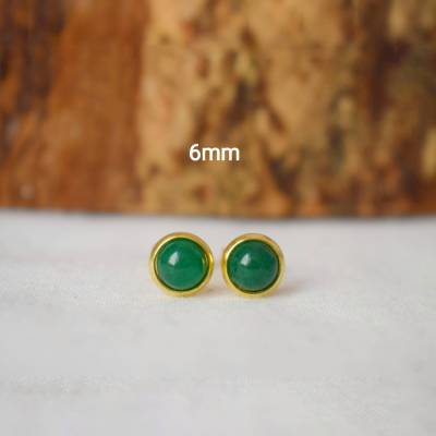 Mini Gold Ohrstecker Jade grün, kleine grüne Jade Ohrringe, Edelstein, minimalistische Ohrstecker, grüner Stein, Schmuck