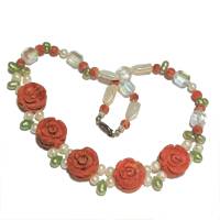 Perlenkette mit Koralle Rosen als Brautschmuck handgemacht Schaumkoralle boho handmade Bild 1