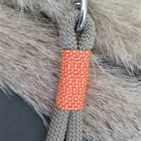 Schlüsselanhänger/Taschenanhänger aus PPM-Seil in Tan Bild 2