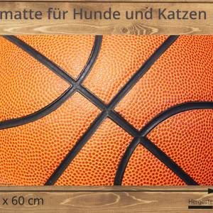 Napfunterlage | Futtermatte „Basketball“ aus Premium Vinyl - 60x40 cm - rutschhemmend, abwaschbar, reißfest - Made in Ge Bild 2