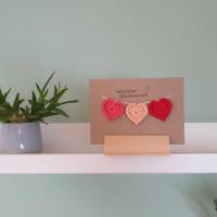 Karte mit Herzen Valentinstag, Klappkarte handgemacht, Glückwunschkarte Jahrestag, Geburtstagskarte Liebe, Grusskarte Bild 2
