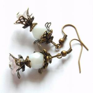 Ohrringe Perle Blume Blüte vintage Romantik bronze silber Farbe nach Wahl Bild 3