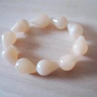10x Perlen in Tropfen Form hell Beige  Farbe Marmor-Effekt 16 mm x 11 mm Bild 3
