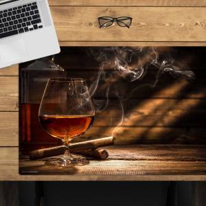 Schreibtischunterlage –  Whisky mit Zigarren – 60 x 40 cm – Schreibunterlage aus erstklassigem Premium Vinyl – Made in G Bild 1