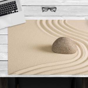 Schreibtischunterlage –  Zen Garten mit Stein im Sand – 60 x 40 cm – Schreibunterlage aus erstklassigem Premium Vinyl – Bild 1