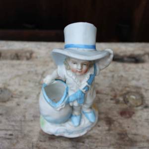 uralte kleine Vase Porzellanfigur Viktorianisch vor 1900 England Bild 2