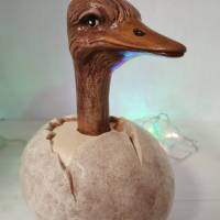 Vogel Strauss ausm Ei... Keramik braun Bild 1