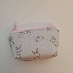 Kleines Minitäschchen  Hase Kosmetiktasche Schlüsseltasche Osterhase Geschenkidee Mitbringsel Ostern Bild 2