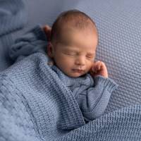 Babydecke, gestrickt, handgefertigt, aus Bio-Baumwolle, ca. 100 x 100 cm, jeansblau Bild 1