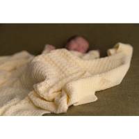 Babydecke, gestrickt, handgefertigt, aus Bio-Baumwolle, ca. 100 x 100 cm, wollweiß Bild 3