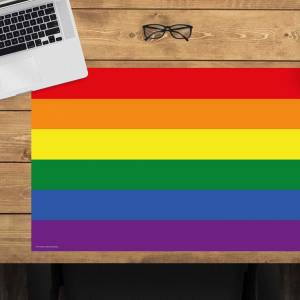 Schreibtischunterlage – Flagge Regenbogen – 60 x 40 cm – Schreibunterlage für Kinder aus erstklassigem Premium Vinyl – M Bild 1