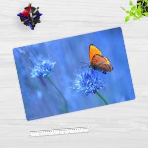 Schreibtischunterlage – Orangener Schmetterling – 60 x 40 cm – Schreibunterlage für Kinder aus erstklassigem Premium Vin Bild 3