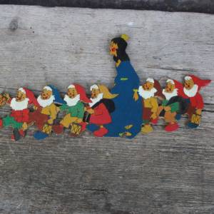 Schneewittchen Zwerge Wandbild Grimms Märchen Kinderzimmer Handarbeit Laubsägearbeit Vintage 50er60er Jahre Bild 2