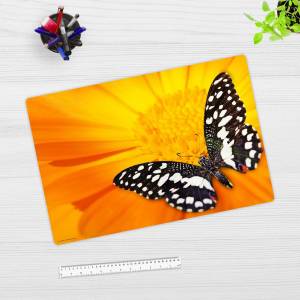 Schreibtischunterlage – Schwarz-Weißer Schmetterling – 60 x 40 cm – Schreibunterlage für Kinder aus Premium Vinyl – Made Bild 3