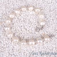 Armband aus großen weißen Perlen und Swarovski bicones Bild 3