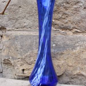 Vintage Vase Solifleurvase 25 cm blaues Glas weiße Einschlüsse mundgeblasen 70er Jahre DDR Bild 2