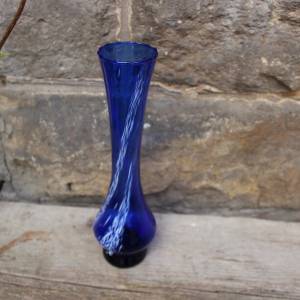 Vintage Vase Solifleurvase 25 cm blaues Glas weiße Einschlüsse mundgeblasen 70er Jahre DDR Bild 3