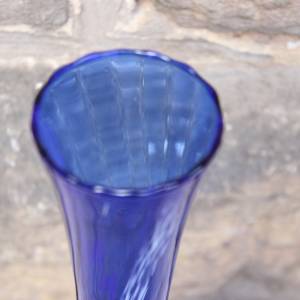 Vintage Vase Solifleurvase 25 cm blaues Glas weiße Einschlüsse mundgeblasen 70er Jahre DDR Bild 4