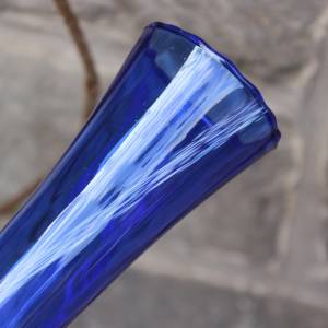 Vintage Vase Solifleurvase 25 cm blaues Glas weiße Einschlüsse mundgeblasen 70er Jahre DDR Bild 7