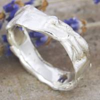 Ungewöhnlicher Ring aus Silber mit strukturierter Oberfläche, Herrenring Bild 1