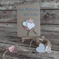 Grußkarte "Zum Muttertag alles Liebe" mit haltbaren Blumen Bild 1