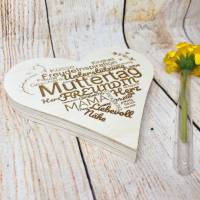 Muttertag, Herzaufsteller Vase, Herz aus Holz mit eingestecktem Reagenzglas für Blumen oder Rosen, personalisiert mit Wu Bild 5