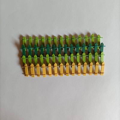 Miniatur Zaun, Flexibler Holzzaun, Miniatur Gartenzaun in Gelb, Dunkelgrün & Maigrün Länge: ca. 15 cm