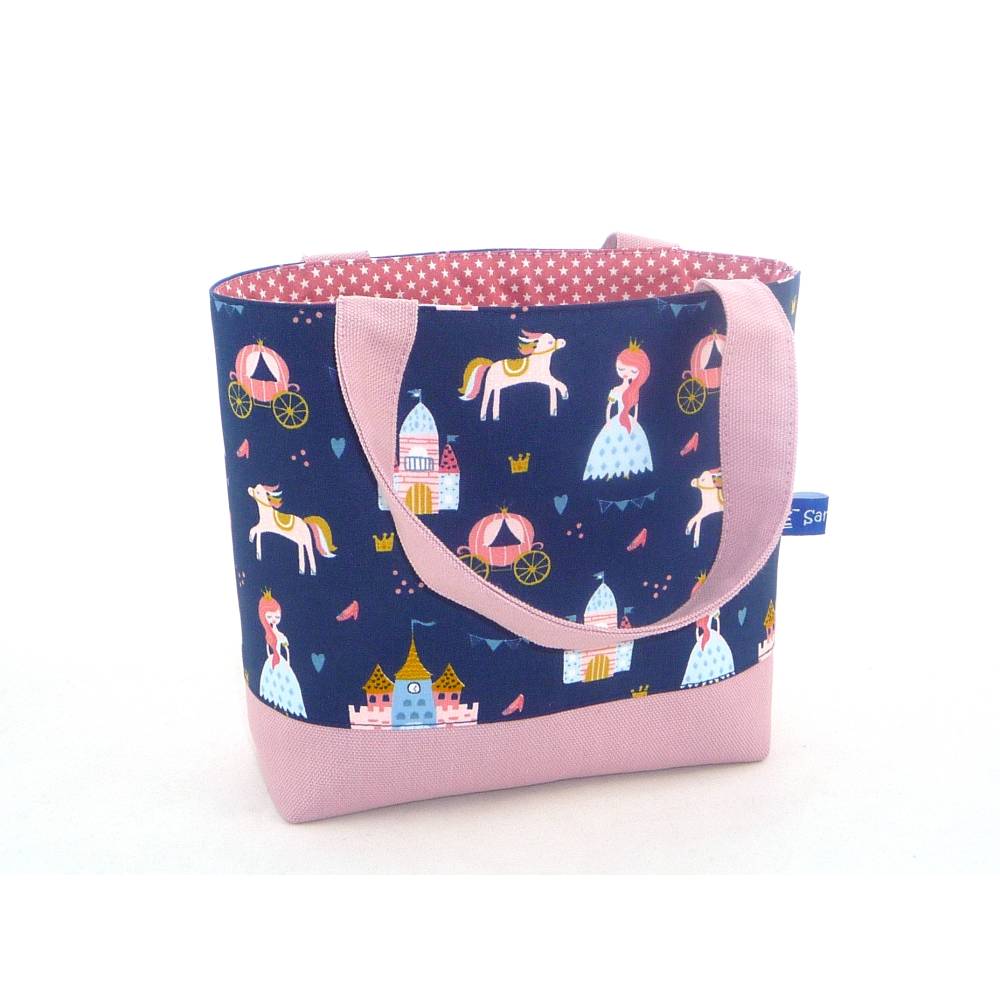 Kindertasche mit niedlichen kleinen Prinzessinnen  / Kindergartentasche / Kita Tasche / Osterkörbchen Bild 1
