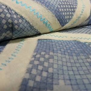 Stoff Polyester Chiffon Patchwork bestickt blau ecrú Blusenstoff Kleiderstoff Bild 5