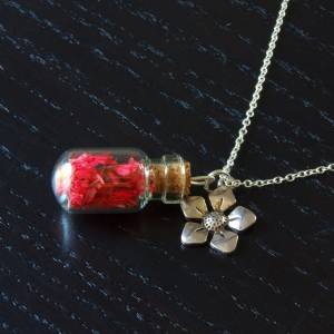 Echte getrocknete Blüten rot Kette Perle Glas Muster nach Wahl Bild 2