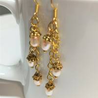 Ohrringe Perlen rosa flieder an Gliederkette goldfarben Perlenohrringe Brautschmuck Bild 3