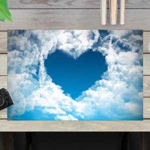 Schreibtischunterlage – Ein Herz aus Wolken – 60 x 40 cm – Schreibunterlage aus erstklassigem Premium Vinyl – Made in Ge Bild 1