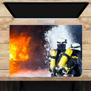 Schreibtischunterlage – Feuerwehr im Einsatz – 70 x 50 cm – Schreibunterlage aus erstklassigem Premium Vinyl – Made in G Bild 1