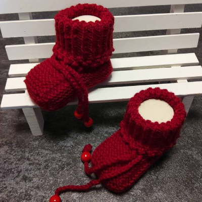 Babystrickschuhe rot 11 cm