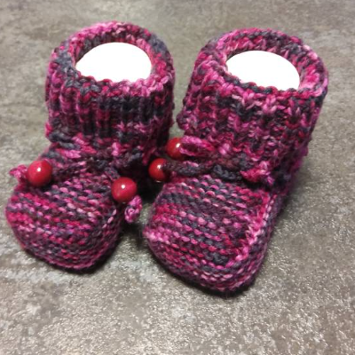 Baby-Strickschuhe dunkelrot melliert 9 cm
