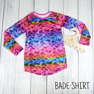 Gr. 128 Bade - Shirt Lycra Swim-Wear Bunte Schuppen