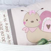 Personalisiertes Kissen zur Geburt oder Taufe, mit Schnecke, in rosa, beige, aus Baumwollstoff, Namenskissen Bild 1