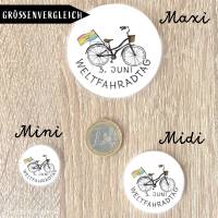 Weltfahrradtag Fahrrad mit Banner Critical Mass Button Bild 2