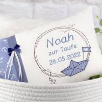 Personalisiertes Kissen zur Taufe, in blau und weiß, aus Baumwollstoff, Geldgeschenk, Anker, Boot Bild 1