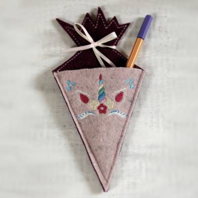 Kleine bestickte Schultüte "Einhorn" aus Wollfilz in drei Größen *individuell nach Wunsch angefertigt