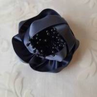 Brosche Anstecker grau graublau Stoffblume Haarblume "Elle" elegant festlich romantisch Bild 4
