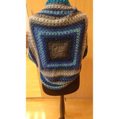 Seelenwärmer "Blue Universe" gehäkelt