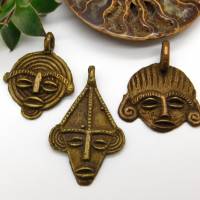 3 Messing- oder Bronze Anhänger aus Ghana - Maske - handgemachte afrikanische Anhänger Bild 1