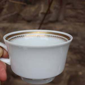 4 tlg. Set Kaffeetassen Teetassen Goldrand mit Zacken Kahla Porzellan Vintage 60er Jahre DDR Bild 4