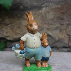 Osterhasen Hasen mit Eierkorb Porzellanfigur Vintage Bild 2