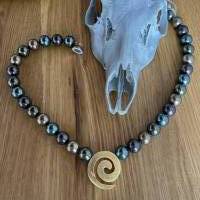 Wunderschöne handgefertigte Perlenkette mit Designer Zwischenteil,moderne Perlenkette,Perlenschmuck, Bild 10